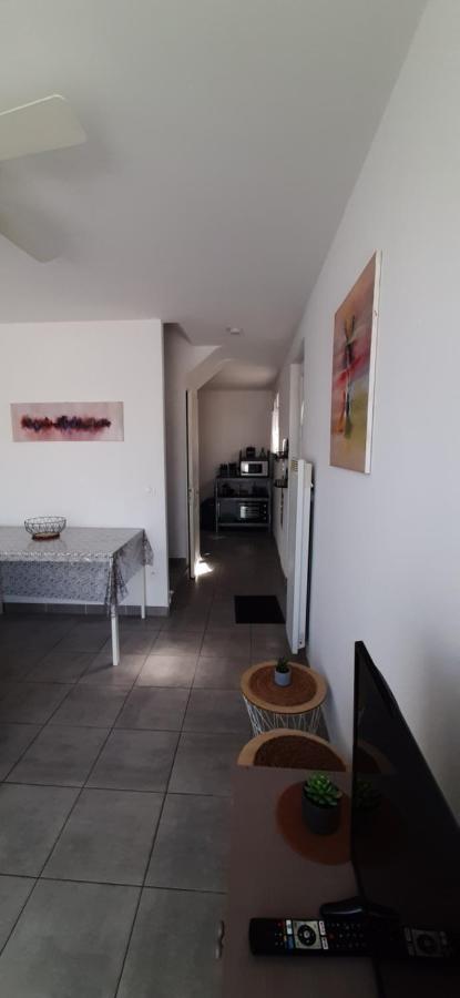 Jolie Maisonnette A Proximite De Toutes Commodites Сент-Мари-де-ла-Мер Экстерьер фото